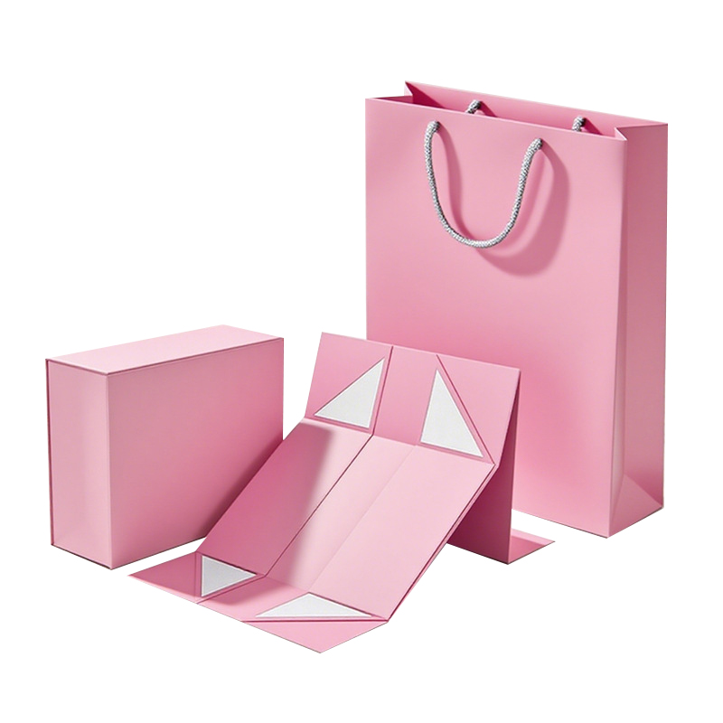 ກ່ອງຂອງຂັວນຜ້າພັນຄໍເປັນພິທີວິເສດທີ່ປ່ຽນຜ້າພັນຄໍທີ່ອ່ອນໆຈາກການຫໍ່ເປັນການສະແດງບໍ?