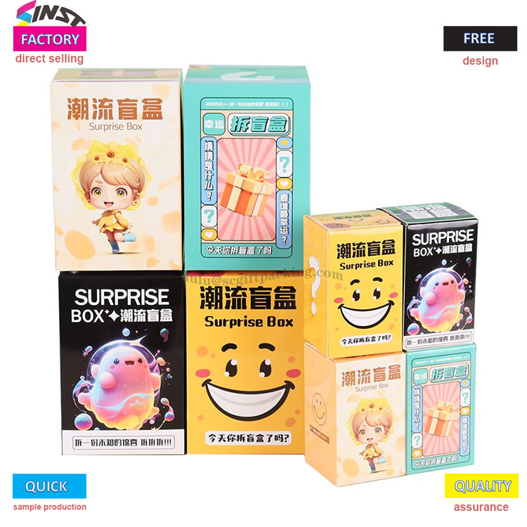 ກ່ອງ Doll ທີ່ມີທ່າອ່ຽງປິດກ່ອງໃສ່ກ່ອງບັດ